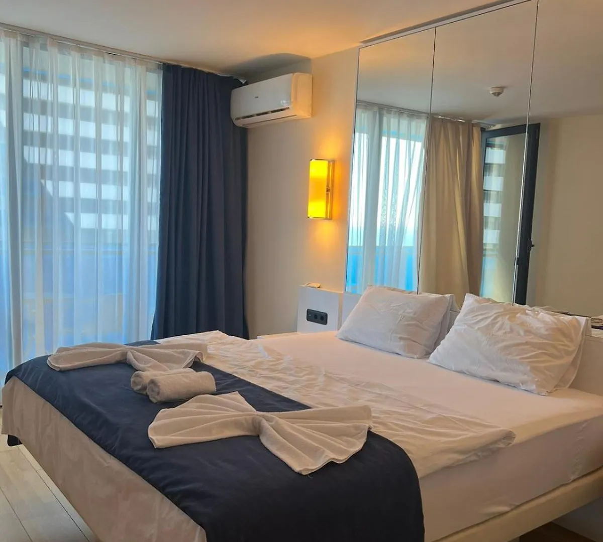 Orbi City Hotel N2 Batumi 0*,